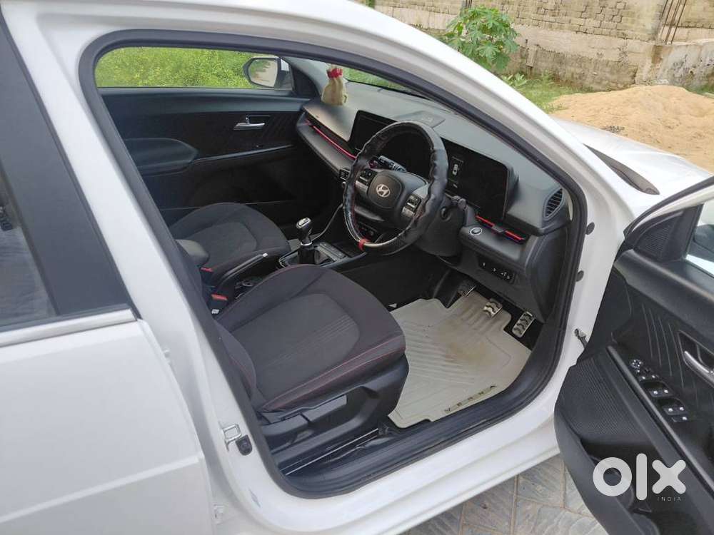 Hyundai Verna Sx (o) 1.5 Vtvt Ivt [2023 - 2026], 2026, Petrol