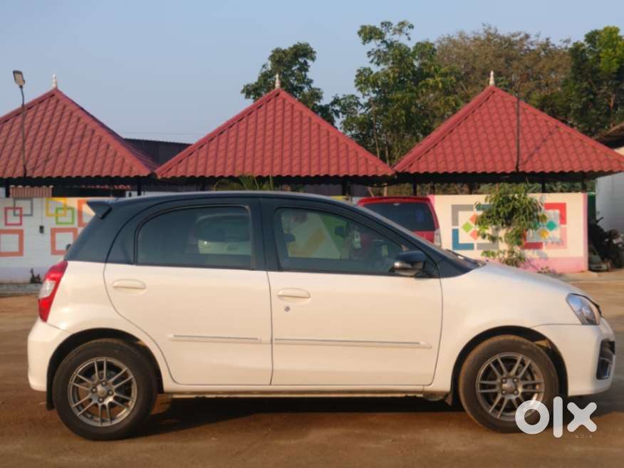 Toyota Etios Liva, 2016, Petrol