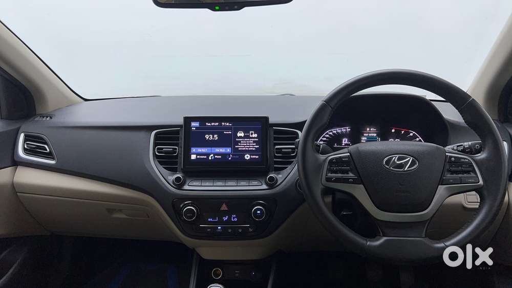 Hyundai Verna 1.5 Sx Ivt, 2021, Petrol