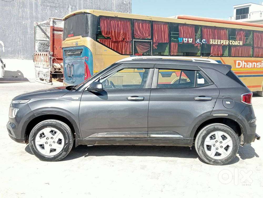 Hyundai Venue S, 2021, Petrol