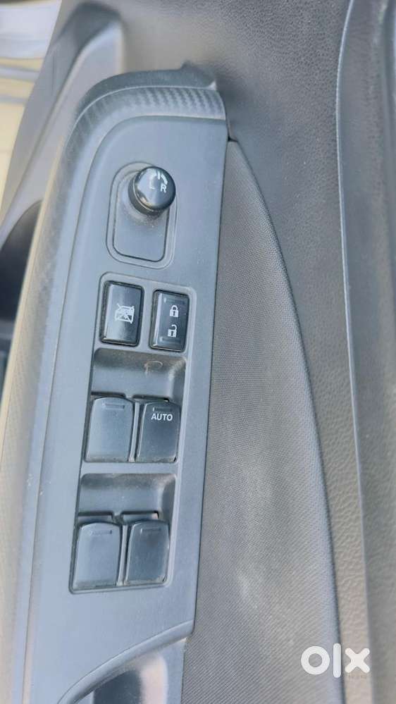Maruti Suzuki Swift Vvt Vxi, 2021, Petrol