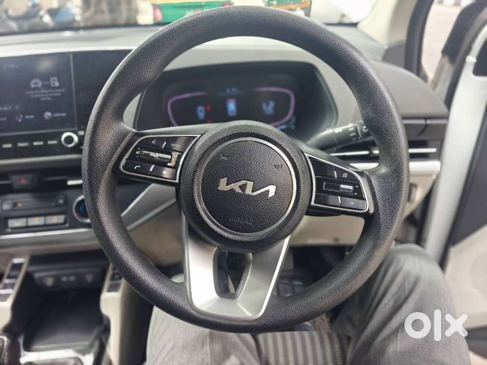 Kia Carens 1.4 Prestige Plus Turbo 7 Str, 2022, Petrol