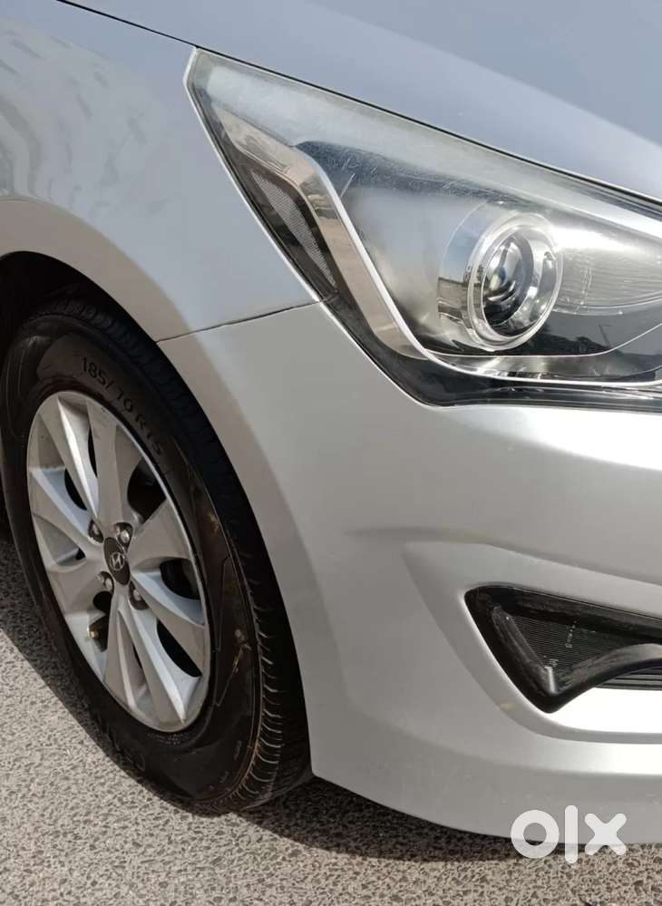 Hyundai Verna Fluidic 1.6 Vtvt Sx, 2016, Petrol