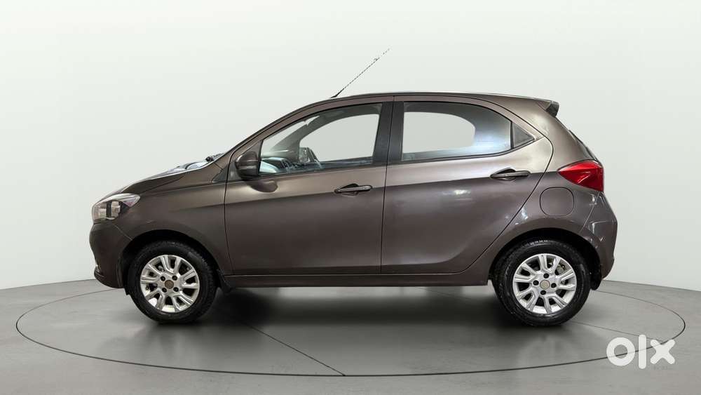 Tata Tiago 1.2 Revotron Xz, 2016, Petrol