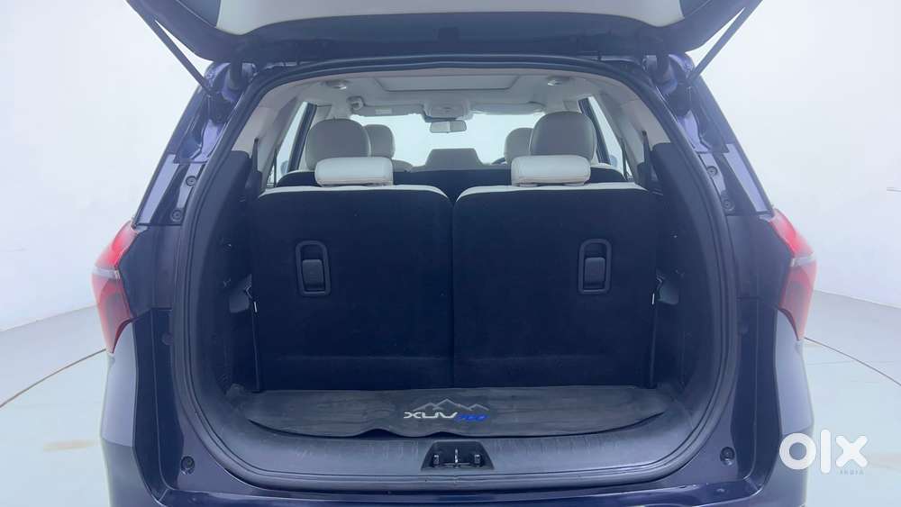 Mahindra Xuv700 2.0 Ax 7 Petrol At Str, 2022, Petrol