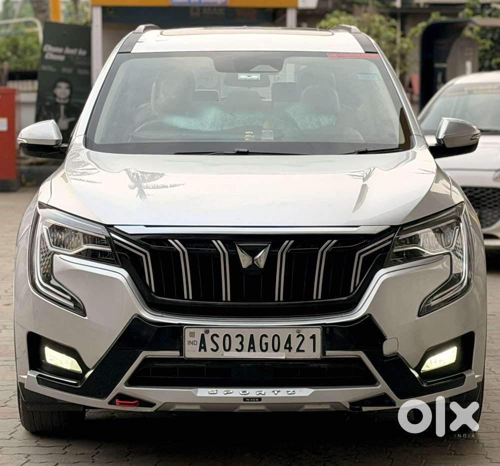 Mahindra Xuv700 2.0 Ax 7 Petrol At Str, 2022, Petrol