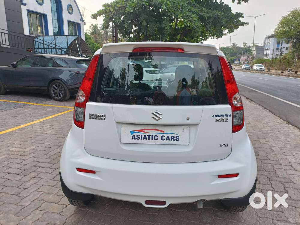 Maruti Suzuki Ritz Vxi, 2014, Petrol