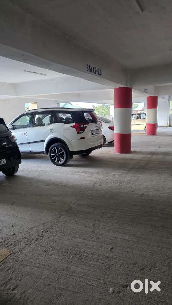 Mahindra Xuv500 2018 Diesel 70000 Km Driven