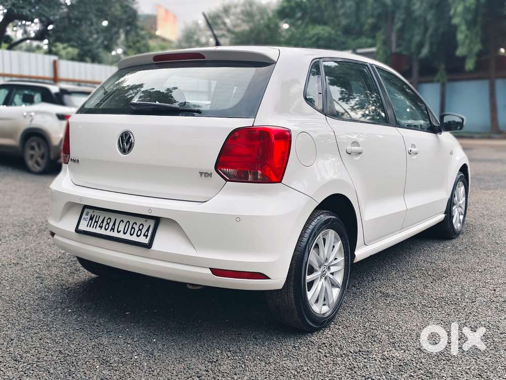 Volkswagen Polo Petrol Highline 1.6l, 2015, Diesel