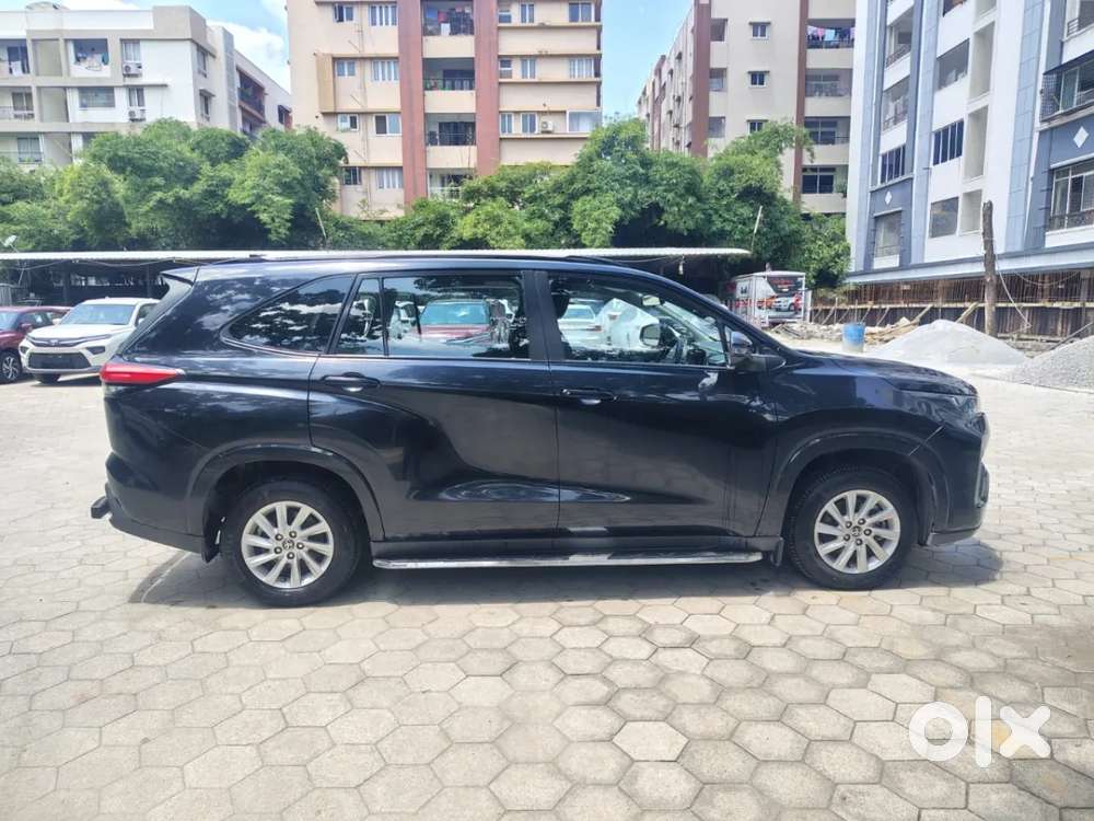 Toyota Innova Hycross 2.0 Gx 8 Str, 2023, Petrol