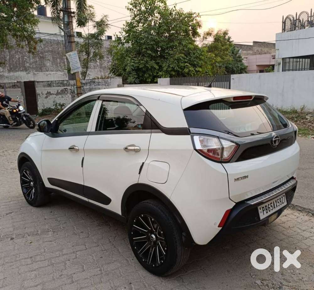 Tata Nexon 1.5 Revotorq Xm (s), 2020, Diesel