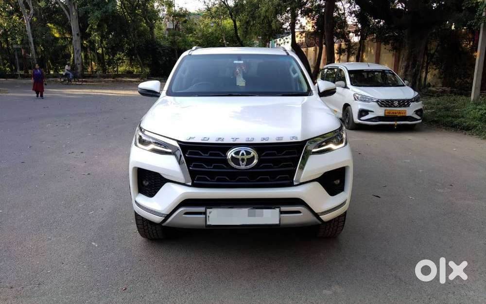 Toyota Fortuner [2021-ongoing] 2.7 2wd Petrol At, 2024, Petrol
