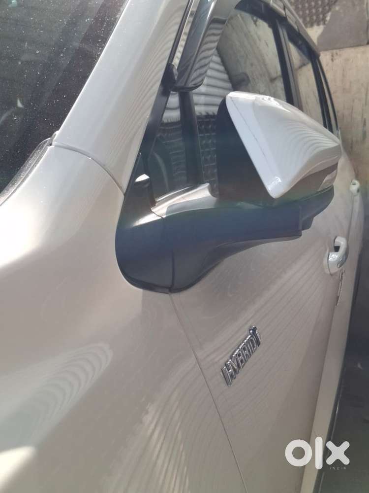 Toyota Innova Hycross 2.0 Zx (o) Hybrid 7 Str, 2024, Petrol