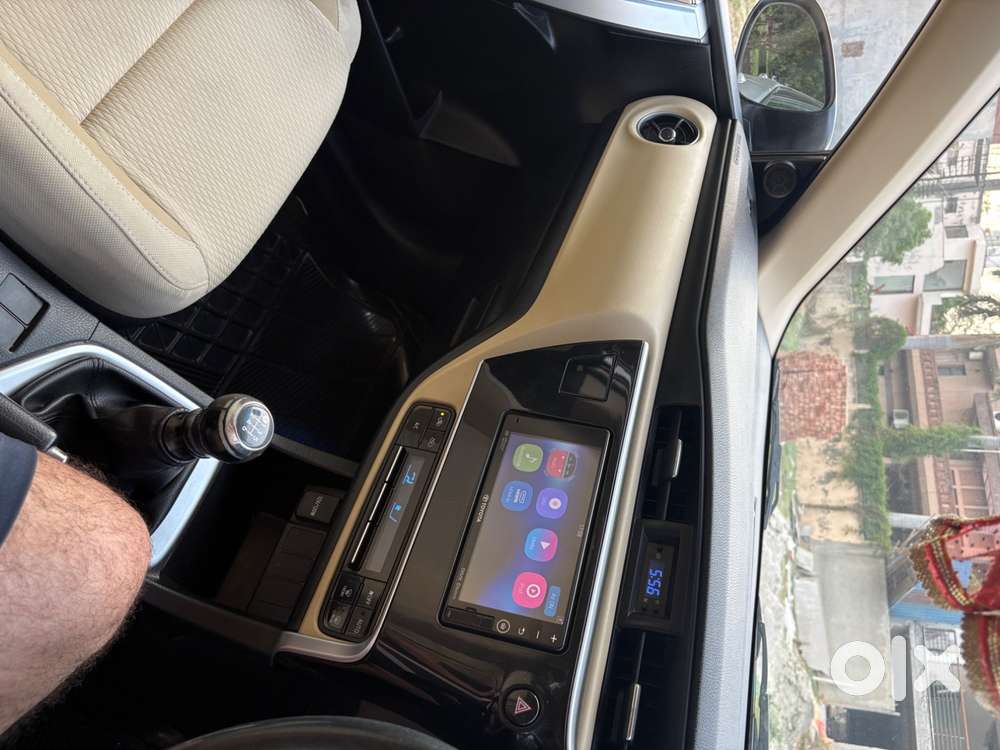 Oyota Corolla Altis G 2018  1st Owner  Petrol Manual