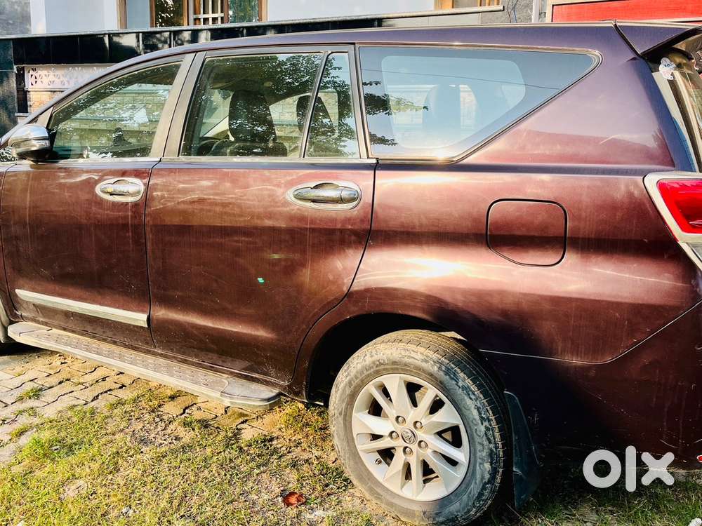 Toyota Innova Crysta 2017 First Owner Lucknow Number