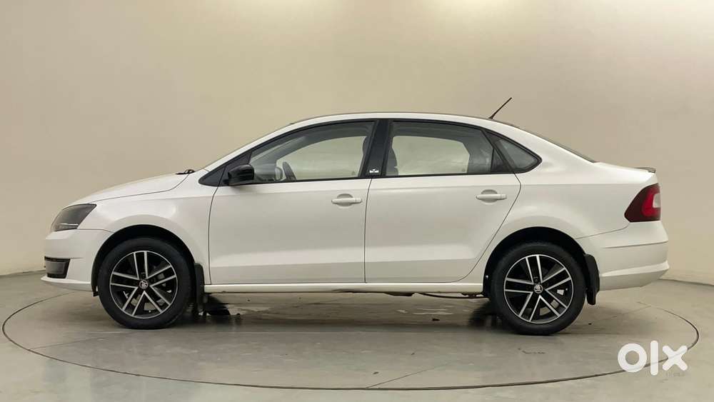 Skoda Rapid 1.6 Mpi At Style, 2019, Petrol