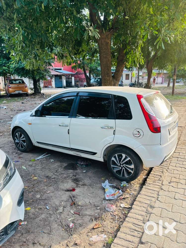 Ford Figo Petrol Lxi 2010