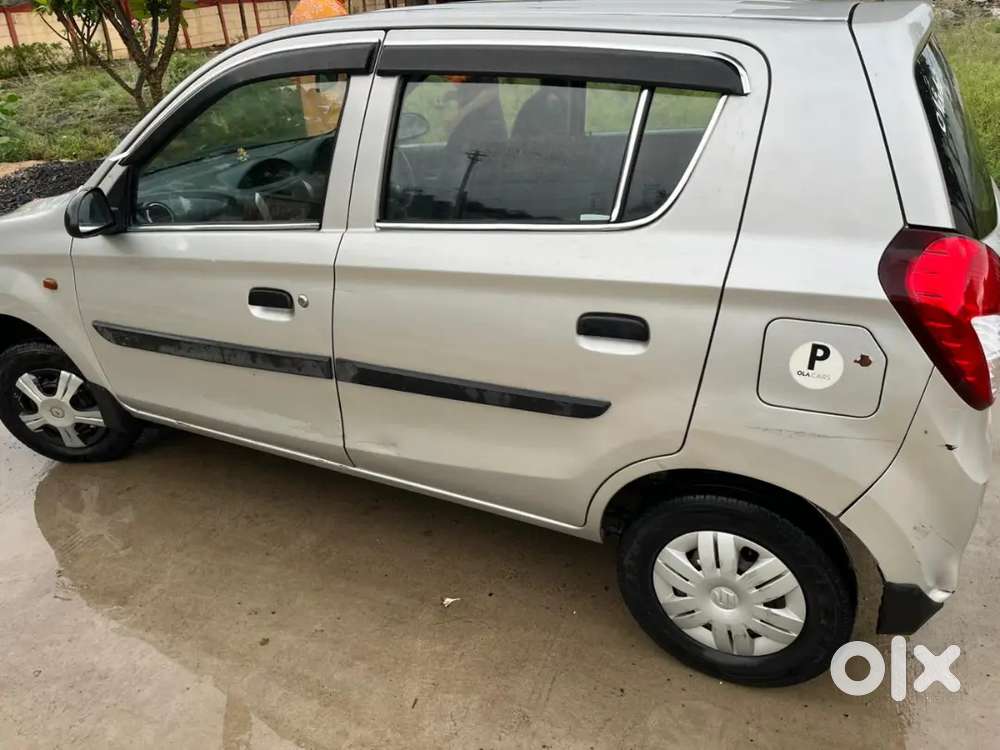 1 Yr Se Taxi Passing Karwayi
Private Karwa Kr Bhi De Sakte H