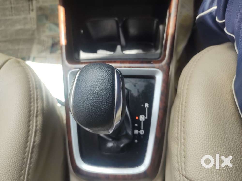 Maruti Suzuki Swift Dzire Vxi(o) Amt, 2018, Petrol