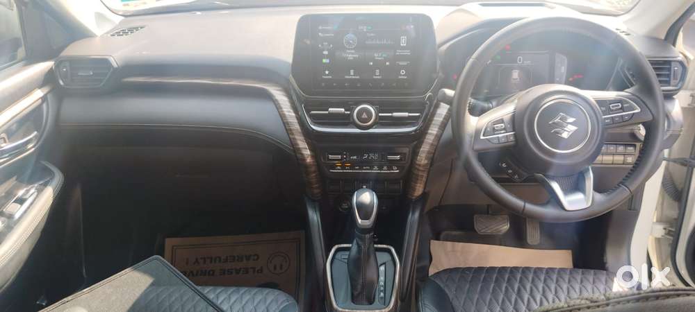 Maruti Suzuki Grand Vitara 1.5 Alpha Plus Intelligent Hybrid Ecvt, 2..