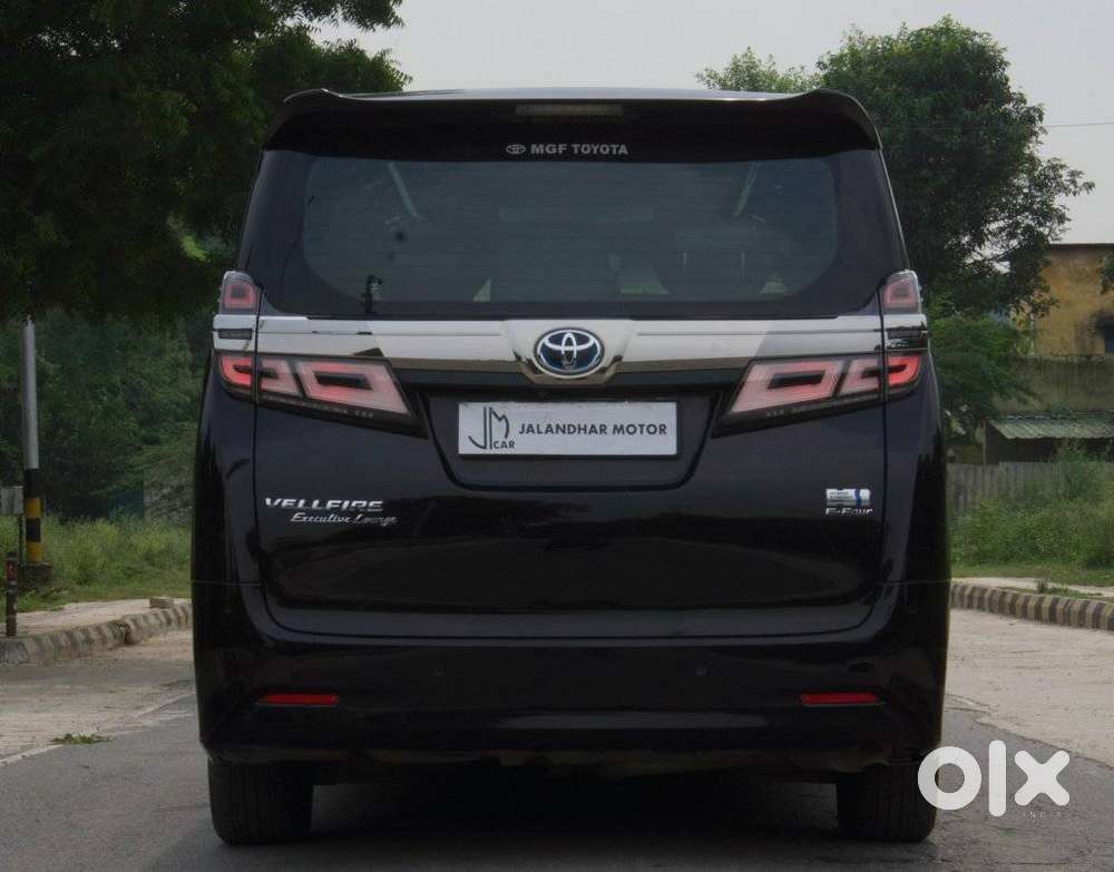Toyota Vellfire 2.5 Executive Lounge, 2021, Petrol