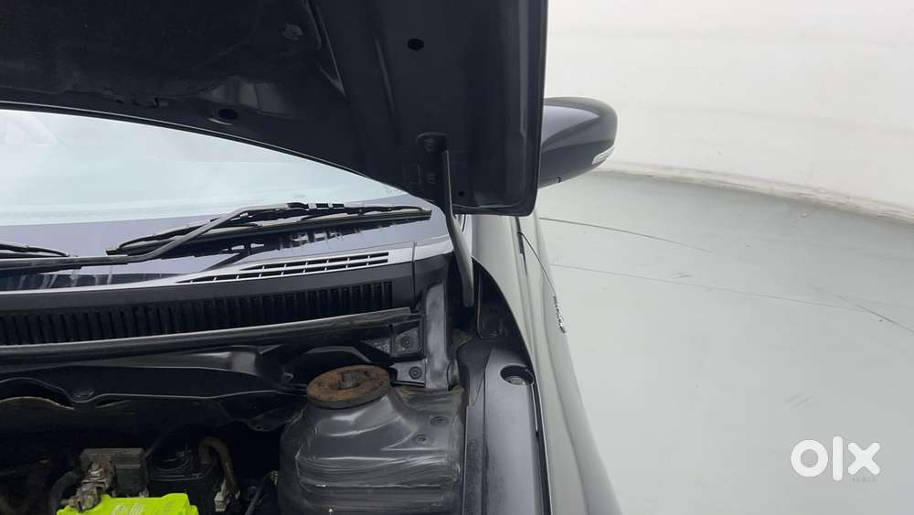 Maruti Suzuki Ciaz 2014-2017 At Zxi, 2015, Petrol