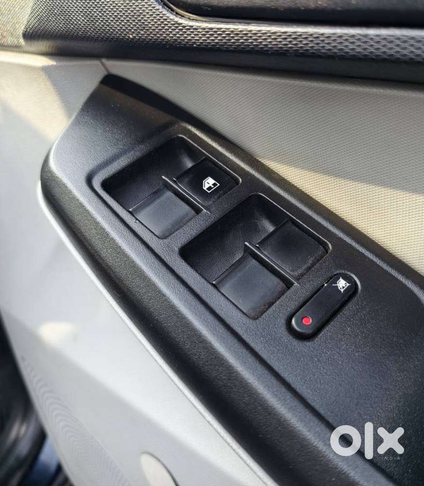 Tata Tiago 1.2 Revotron Xt (o), 2022, Petrol