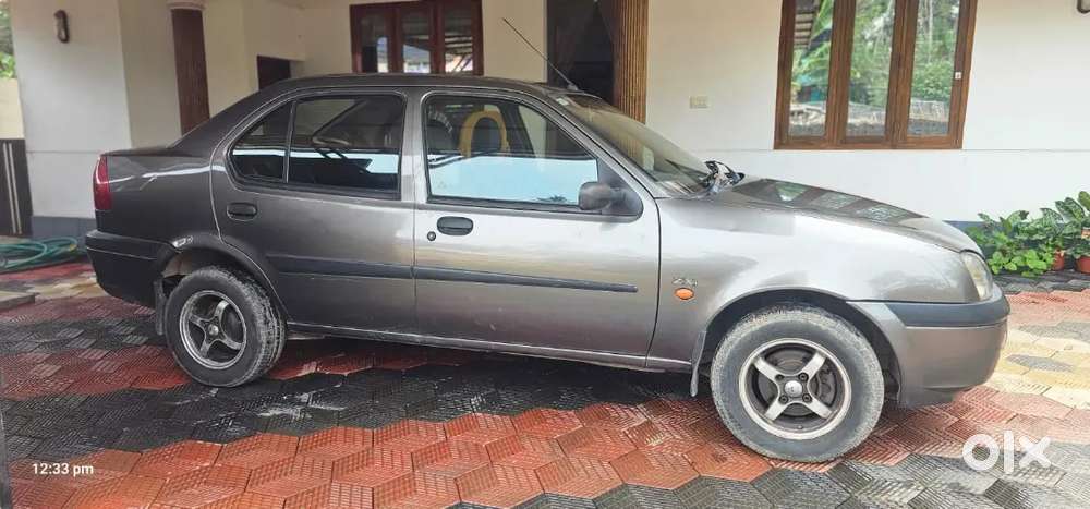 Ford Ikon Petrol 1.6zxi Manual 2001 Variant