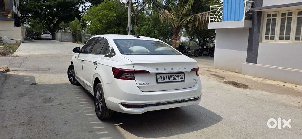 Skoda Slavia Petrol 2023