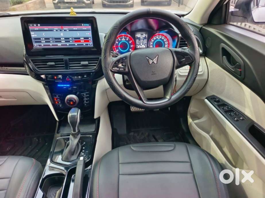 Mahindra Xuv 3xo, 2025, Petrol