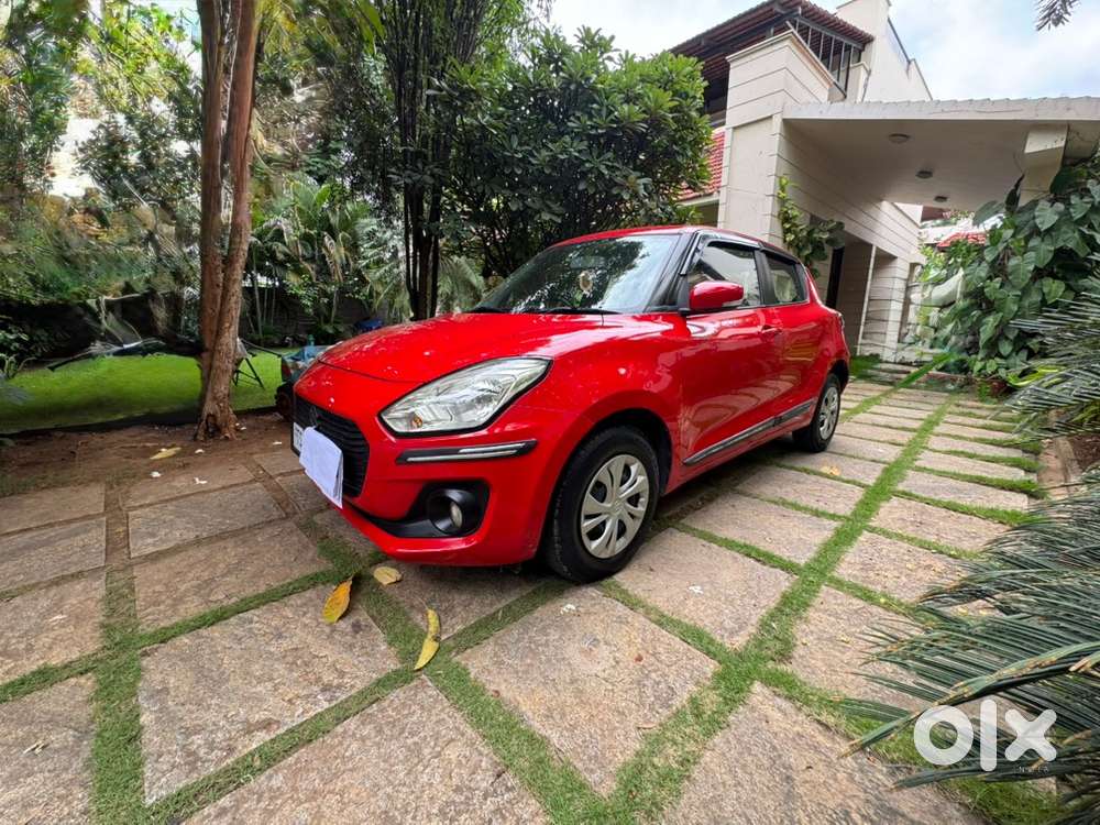 2020 Maruti Suzuki Swift Vxi Amt Petrol
