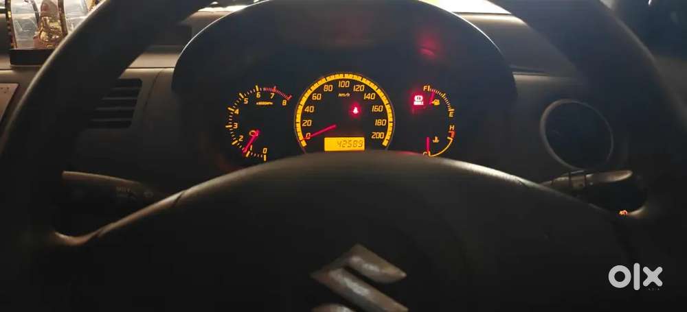 Maruti Suzuki Swift 2006 Petrol 42589 Km Driven