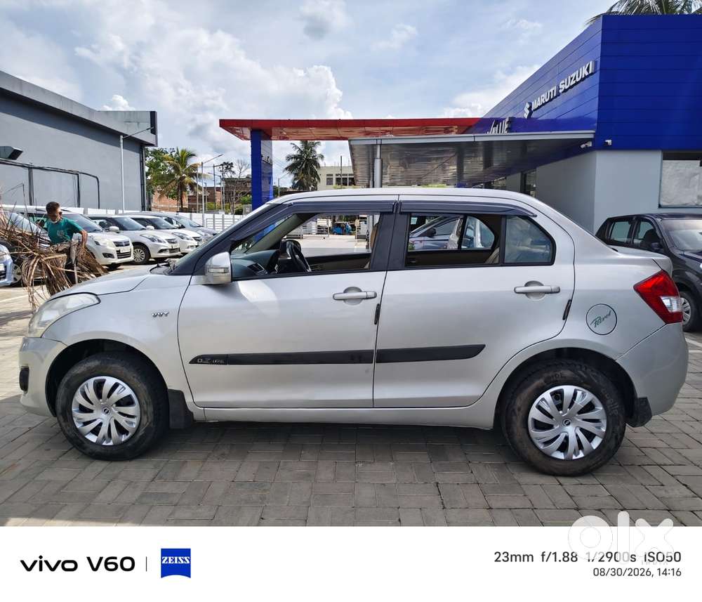 Maruti Suzuki Swift Dzire 1.2 Vxi Bsiv, 2013, Petrol