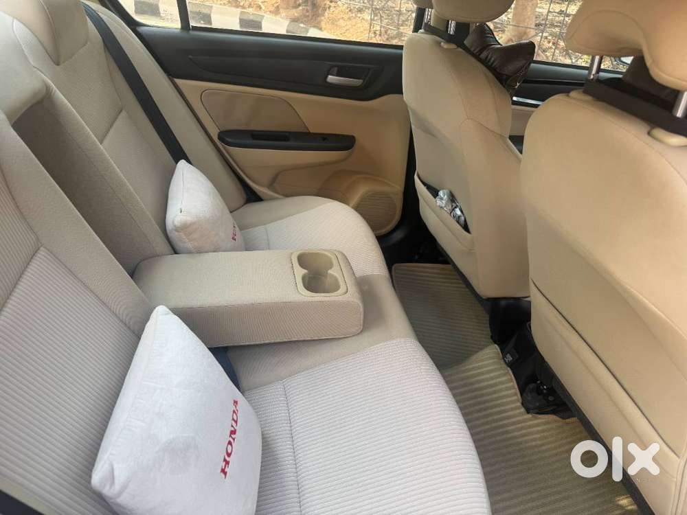 Honda Amaze 2019 Petrol 2600 Km Driven  Driven By Senior Citizen