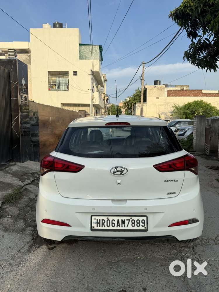 Hyundai Elite I20 Sportz (o) 1.4, 2017, Petrol