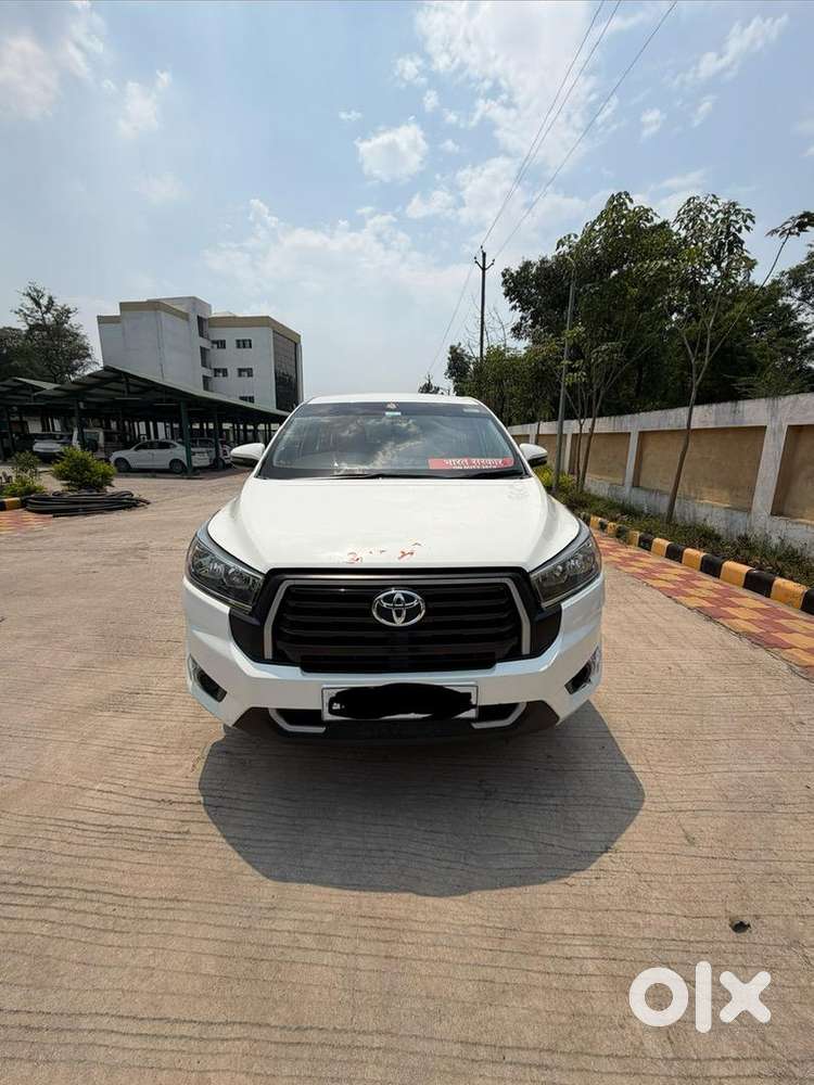 Toyota Innova Crysta 2024