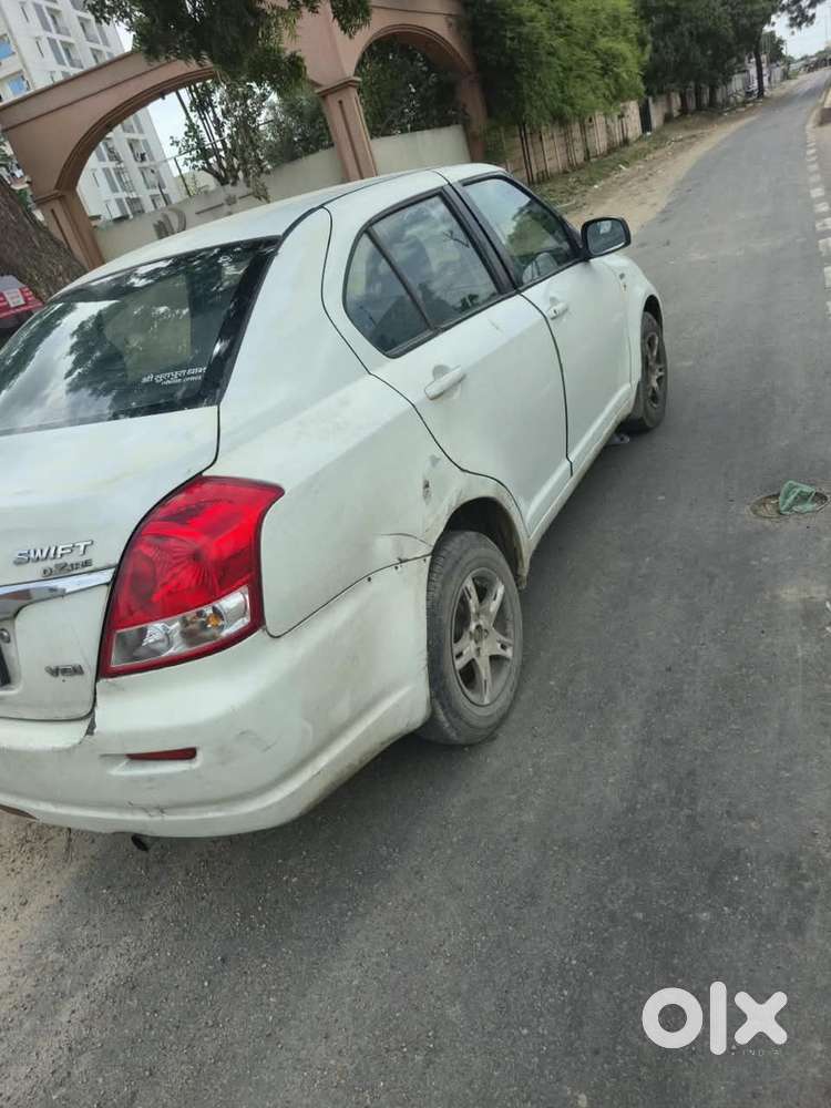 Maruti Swift Dzire 2011