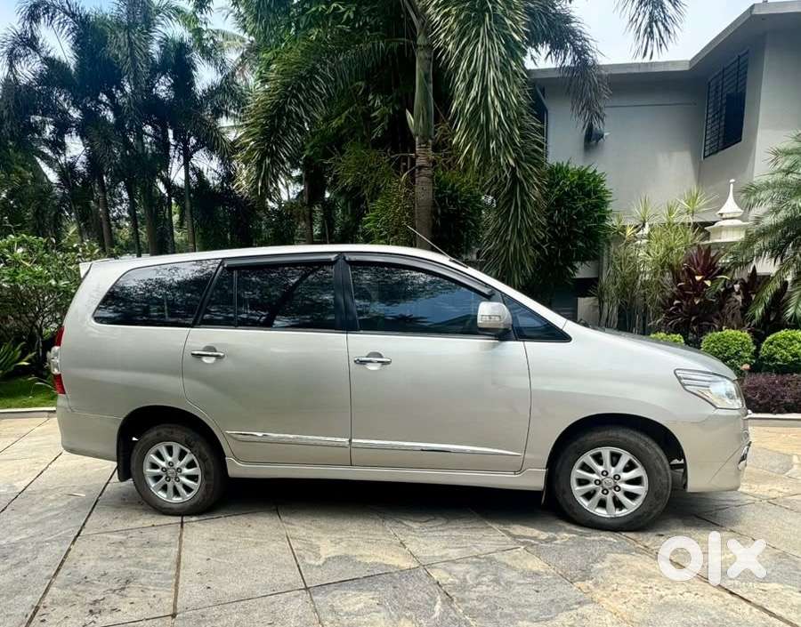 Toyota Innova Diesel Manual 2014.  Original Kerala, Fancy Number