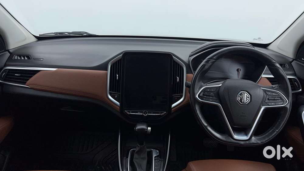 Mg Hector Plus 1.5 Sharp Turbo Cvt 6 Str, 2022, Petrol