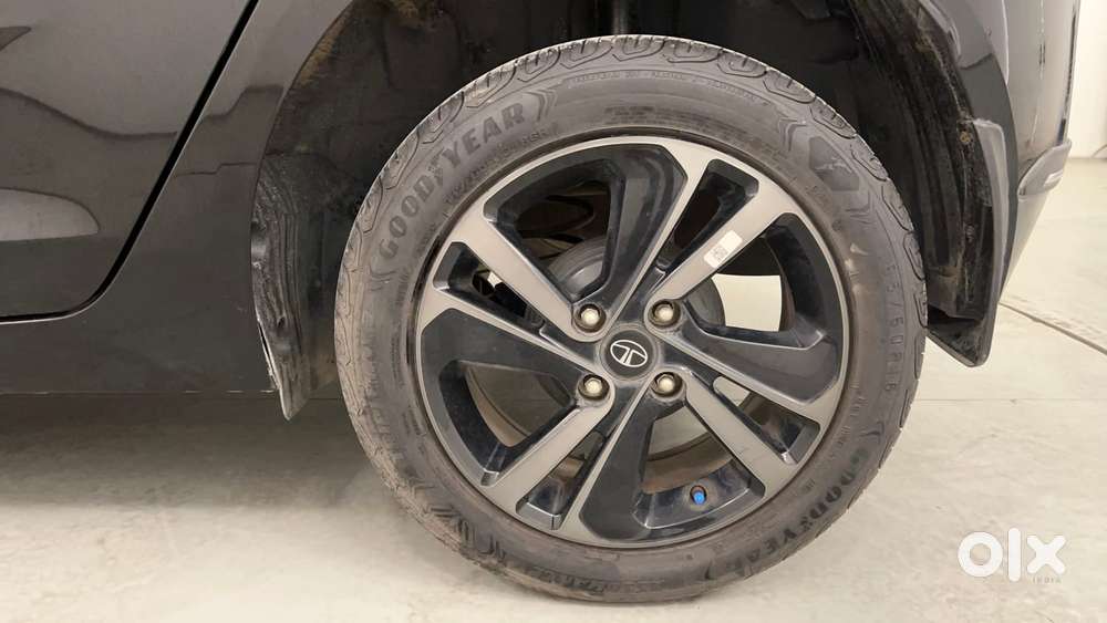 Tata Altroz 1.5 Xz Plus Diesel Dark Edition, 2022, Diesel