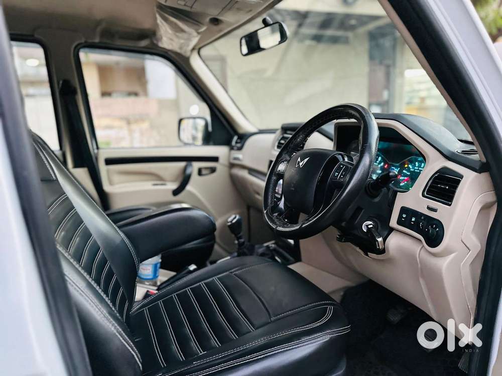 Mahindra Scorpio Classic 2.2 S 11 Mt 7 Str, 2024, Diesel