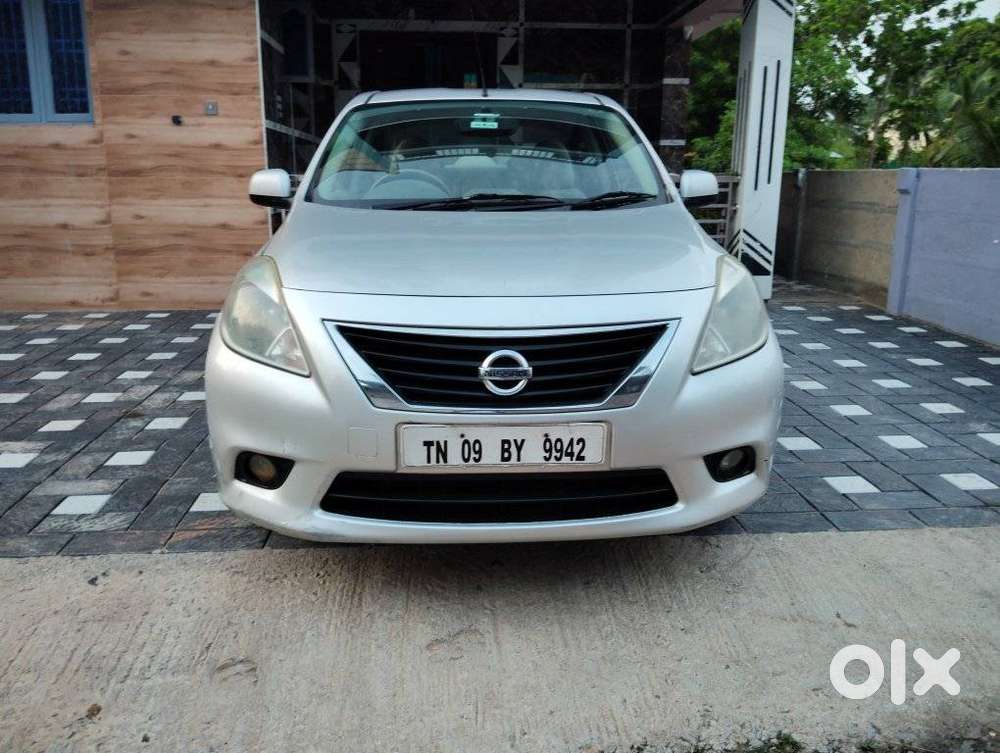 Nissan Sunny, 2015, Petrol