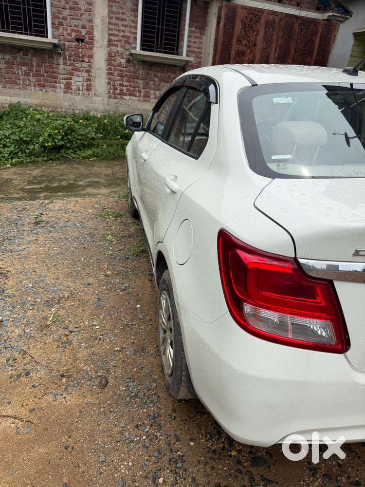Maruti Suzuki Dzire Petrol 2022
