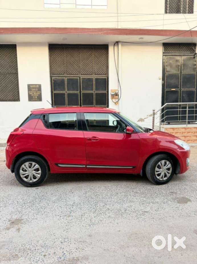 Maruti Suzuki Swift Vxi + Manual, 2019