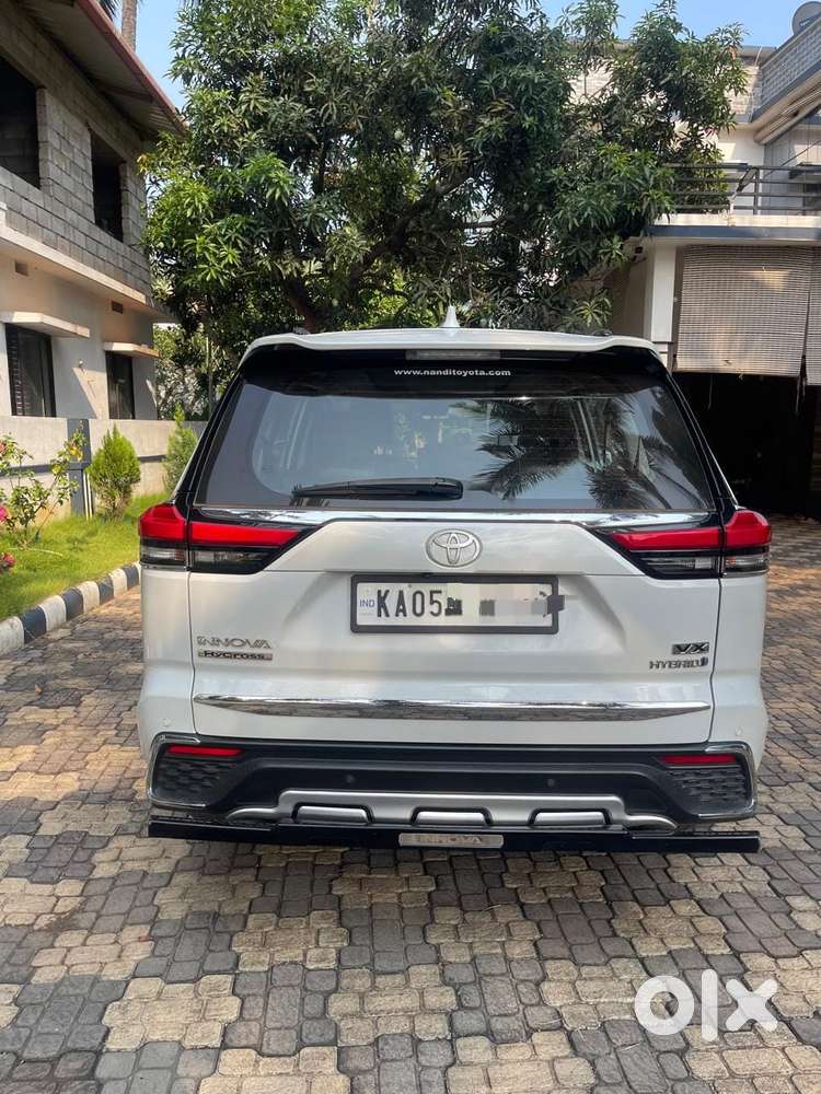 Toyota Innova Hycross 2.0 Vx Hybrid 8 Str, 2024, Petrol