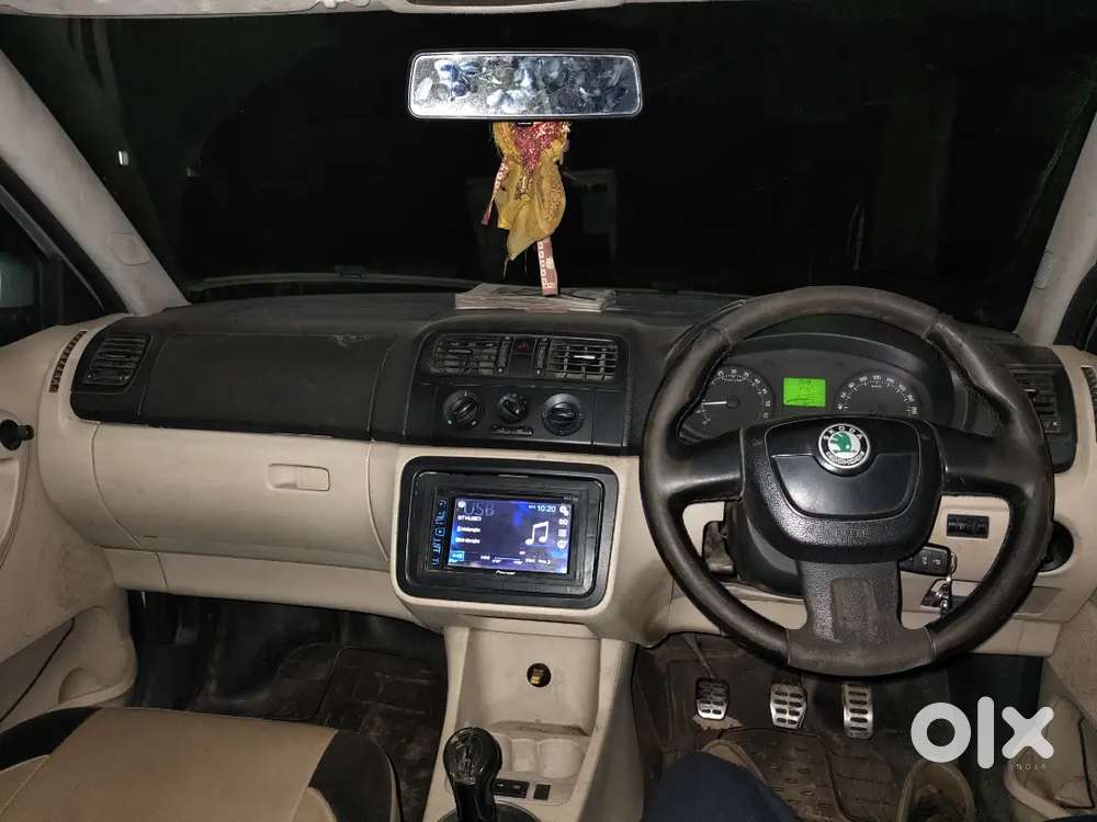 Skoda Fabia 2013 Diesel Well Maintained Only Office To Home Runing