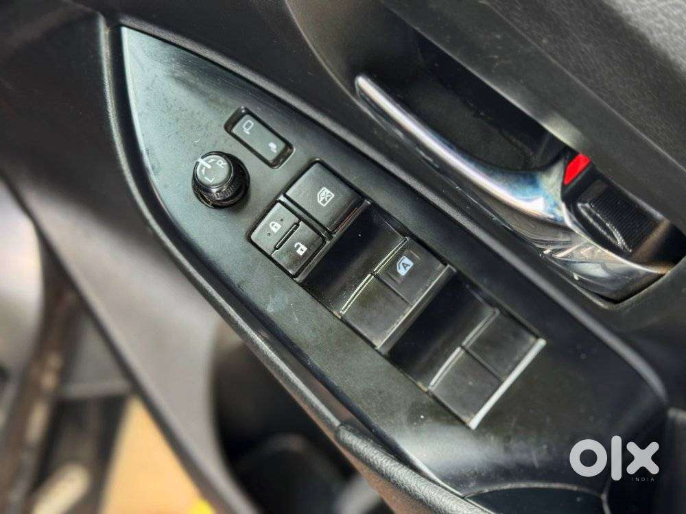 Toyota Innova Crysta [2016-2020] 2.4 Gx At 7 Str, 2022, Diesel