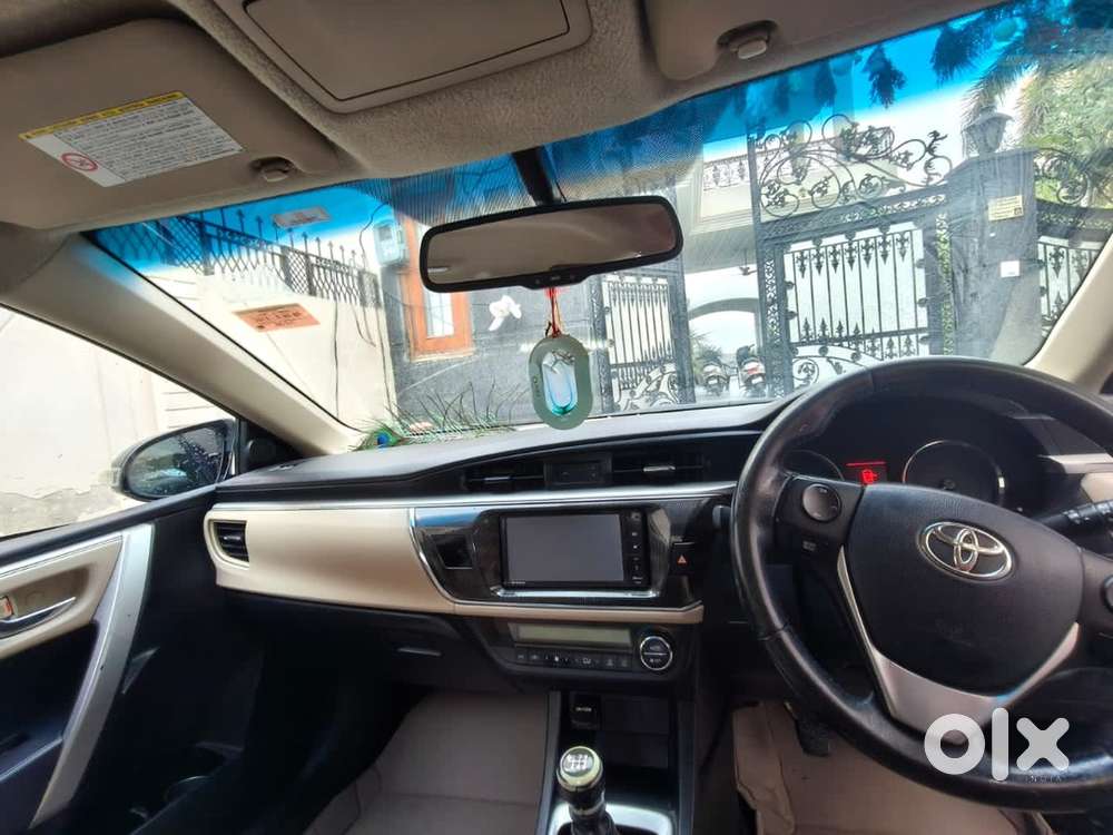 Toyota Corolla Altis 2015