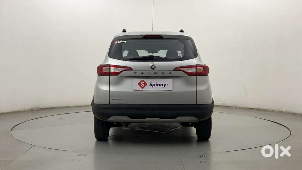 Renault Triber Rxz, 2022, Petrol