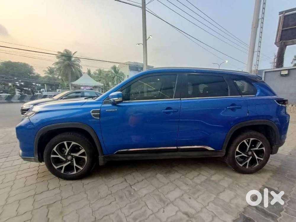 Toyota Urban Cruiser Hyryder, 2023, Petrol